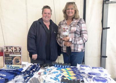 SeaComm donates treats