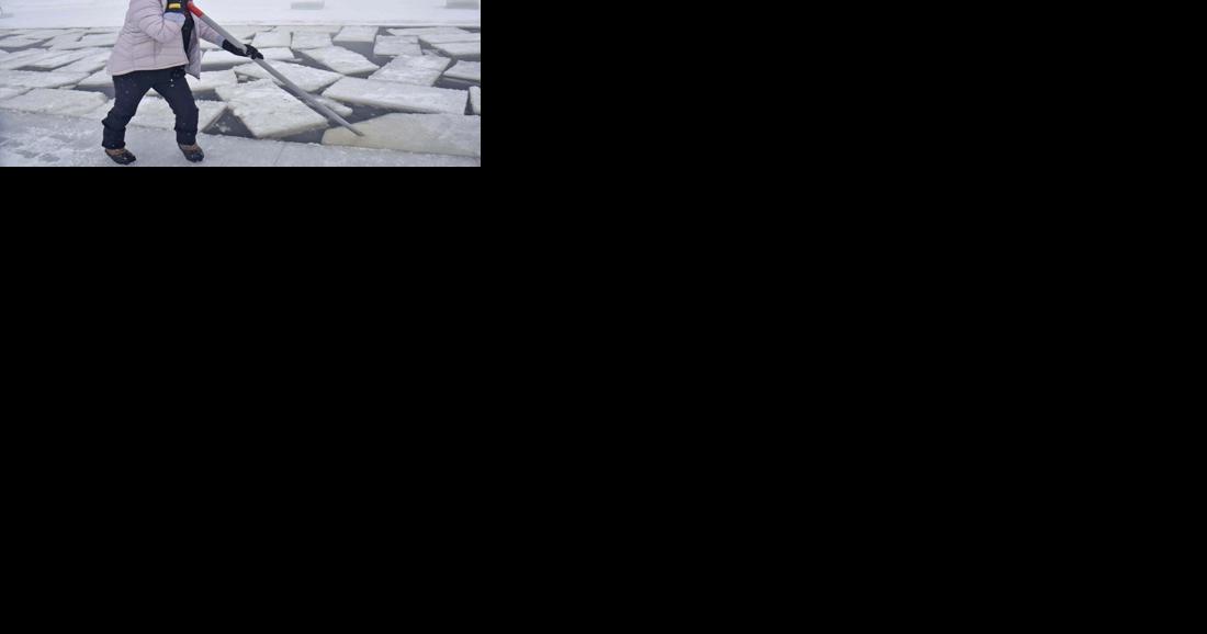 Amid warmer winters, ice castles won't happen in Lake George. How threatened is Saranac Lake's Ice Palace tradition? | St. Lawrence County - Vimarsana News