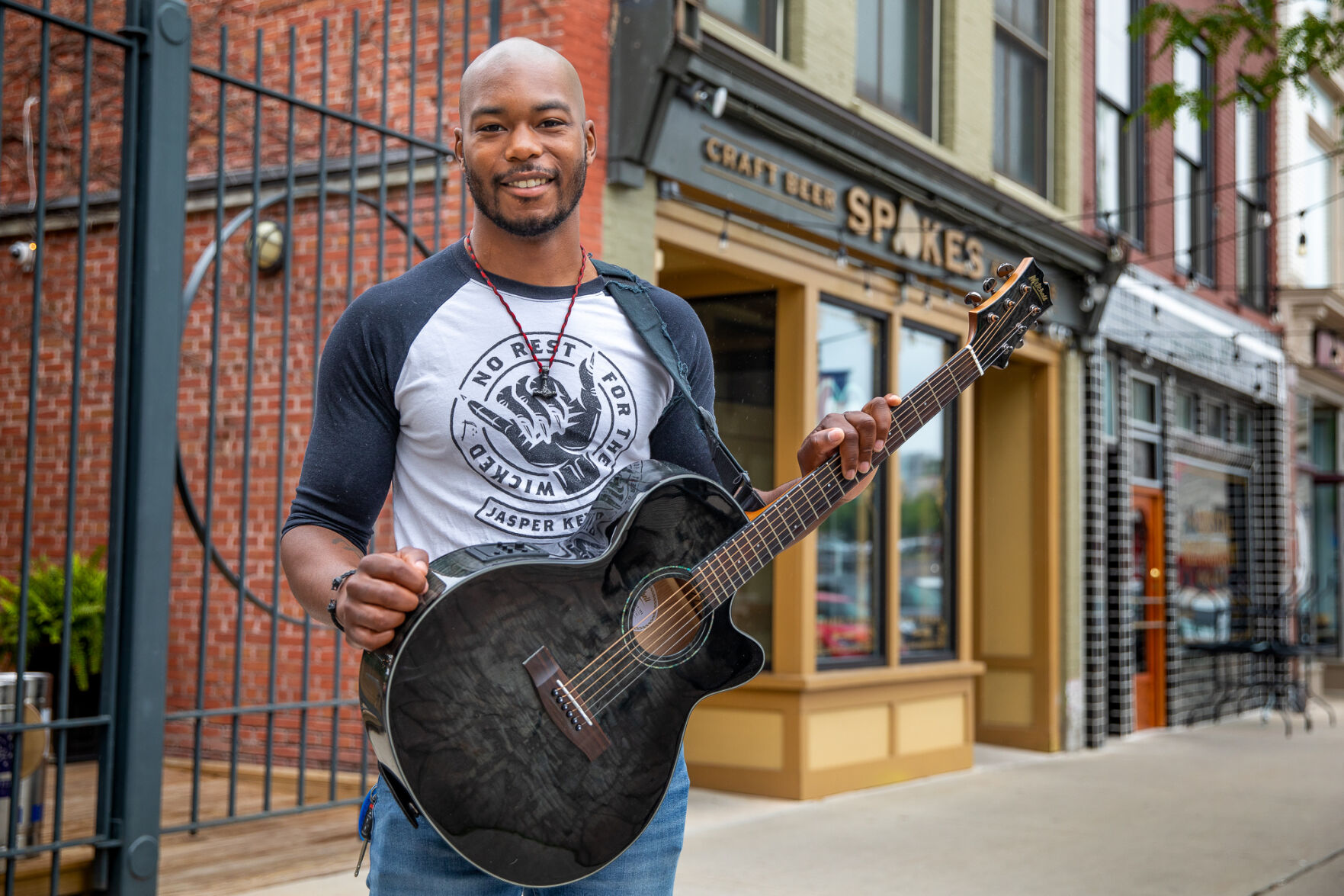 Watertown restaurant offers gig to Army medic who started singing while out drinking beers - Vimarsana News