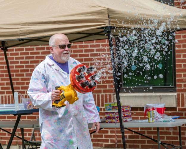 Altman brings world of bubble science to Hannibal’s Fairley students