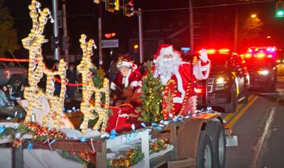 Santa makes stop in Ogdensburg