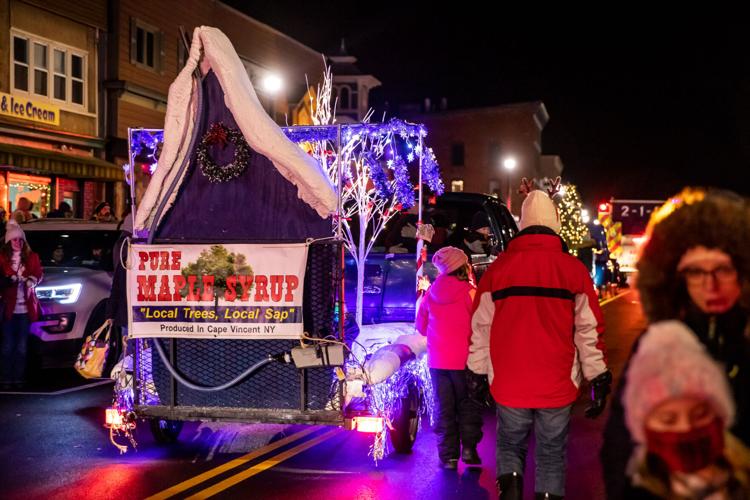 PHOTOS Clayton parade a sea of lights Arts and Entertainment