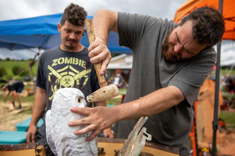 ‘Family’ of carvers learns to harness the power of chain saws for artwork