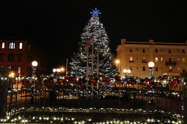 PHOTO Christmas lights outside Oswego’s City Hall Oswego County