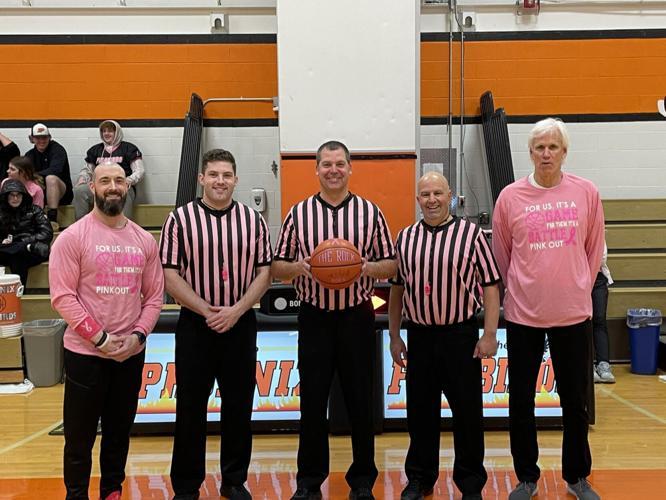 Phoenix basketball community pulls together for Pink Out