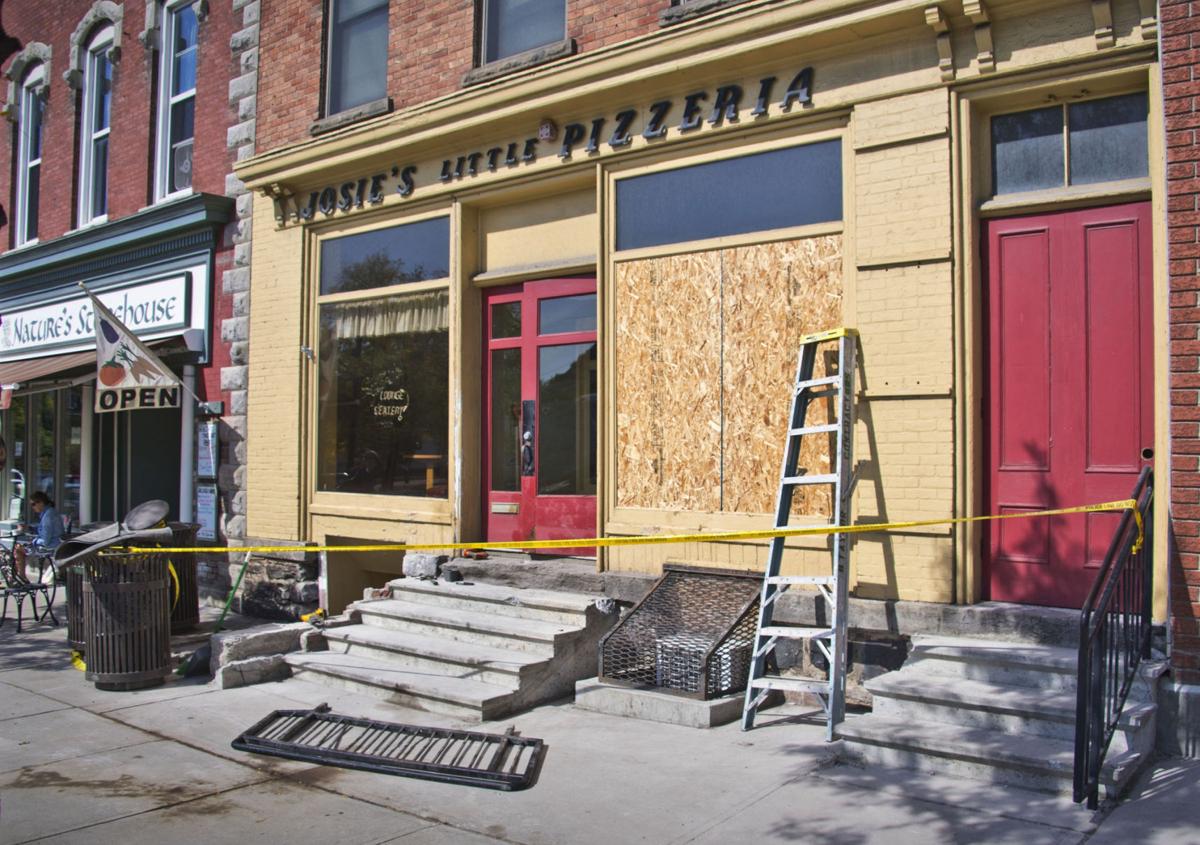 Driver Hits Josie S Pizzeria In Downtown Canton St Lawrence County Nny360 Com