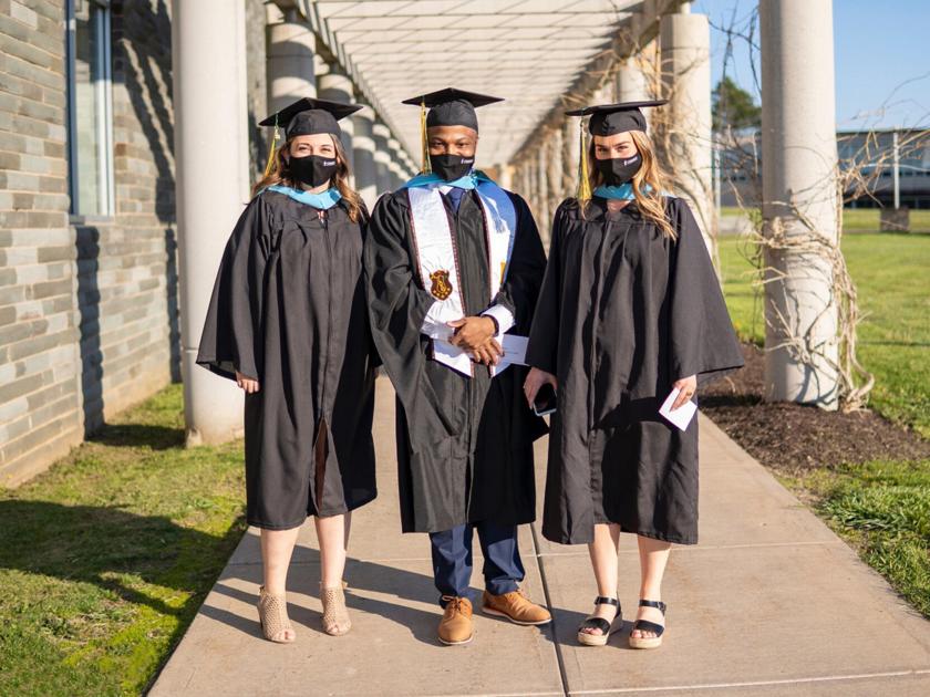 SUNY Oswego’s 2021 commencement celebrates nearly 1,000 inperson