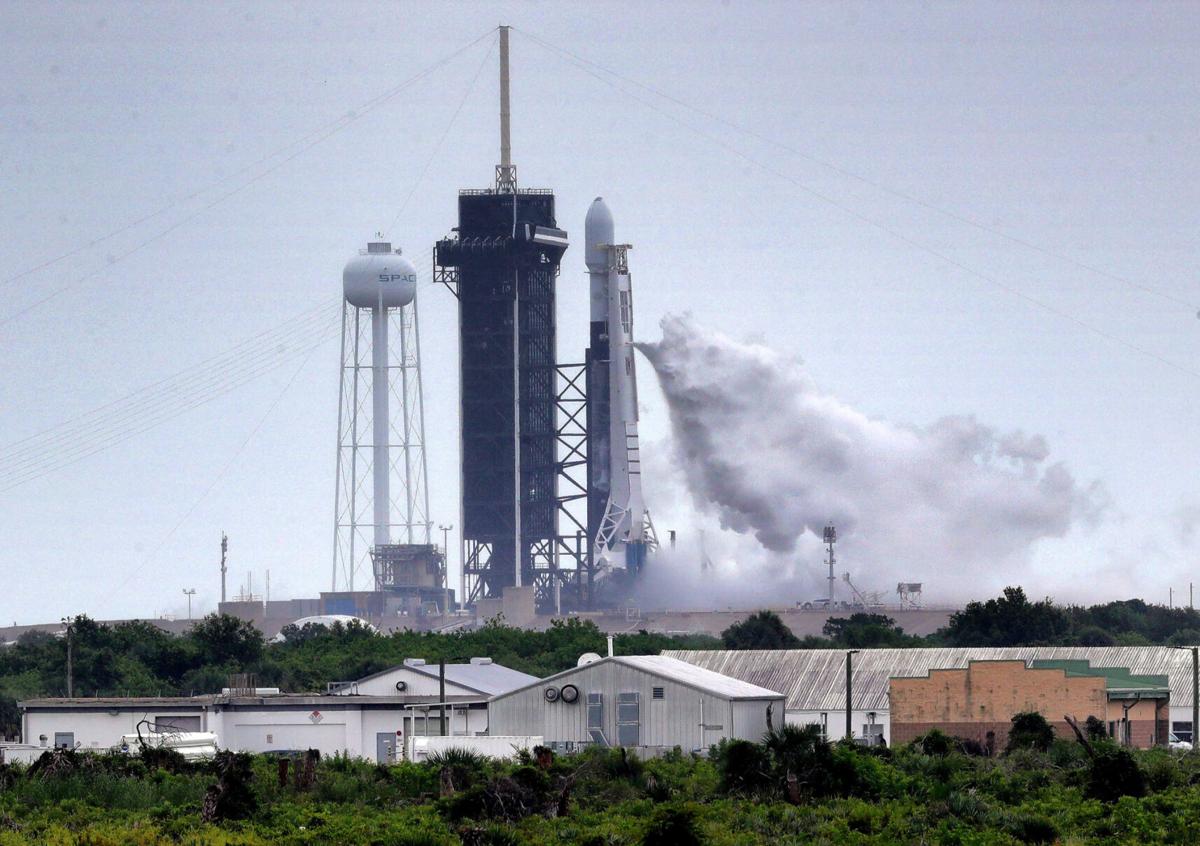 Nasa Spacex Make History As Astronauts Splash Down Nation And World Nny360 Com