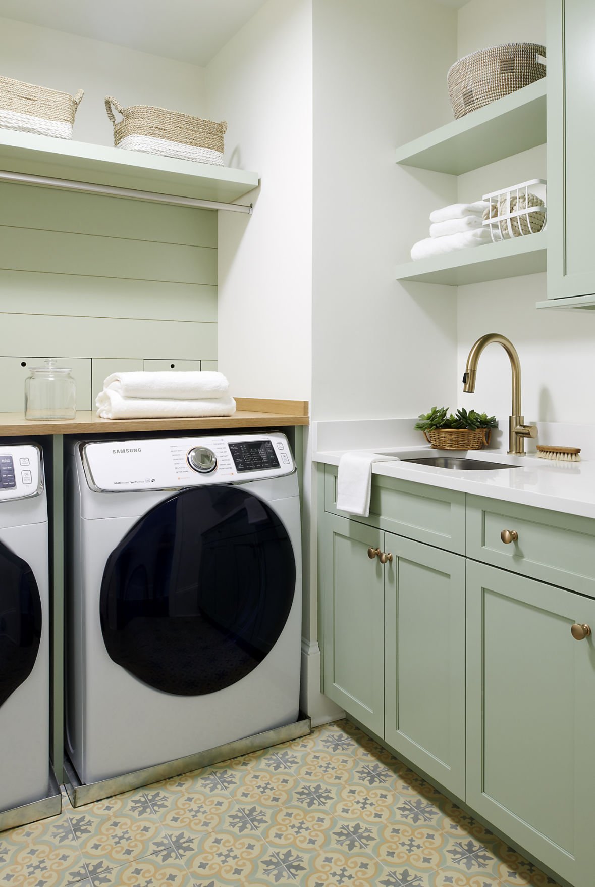 6 Ways To Make A Laundry Room Somewhere You Actually Want To Spend
