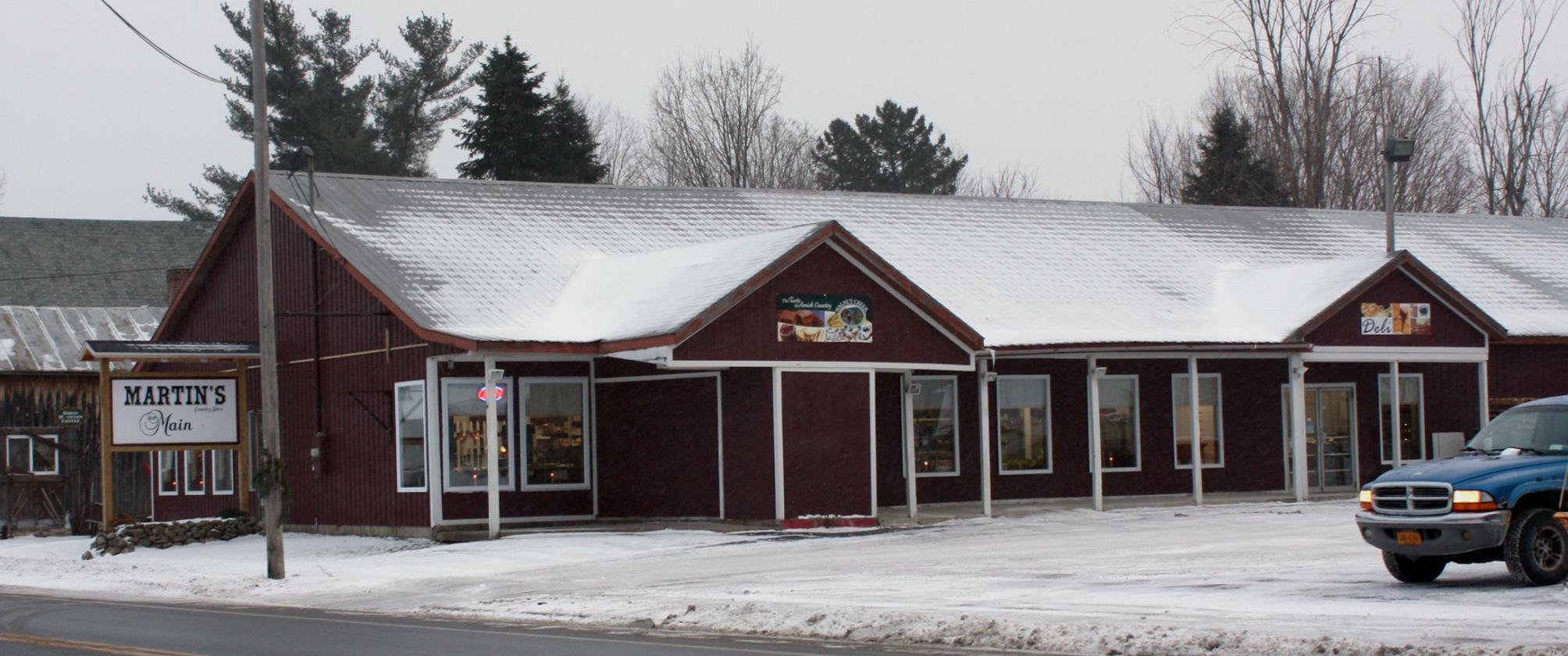 Brushton grocery store reopens as Martin’s News