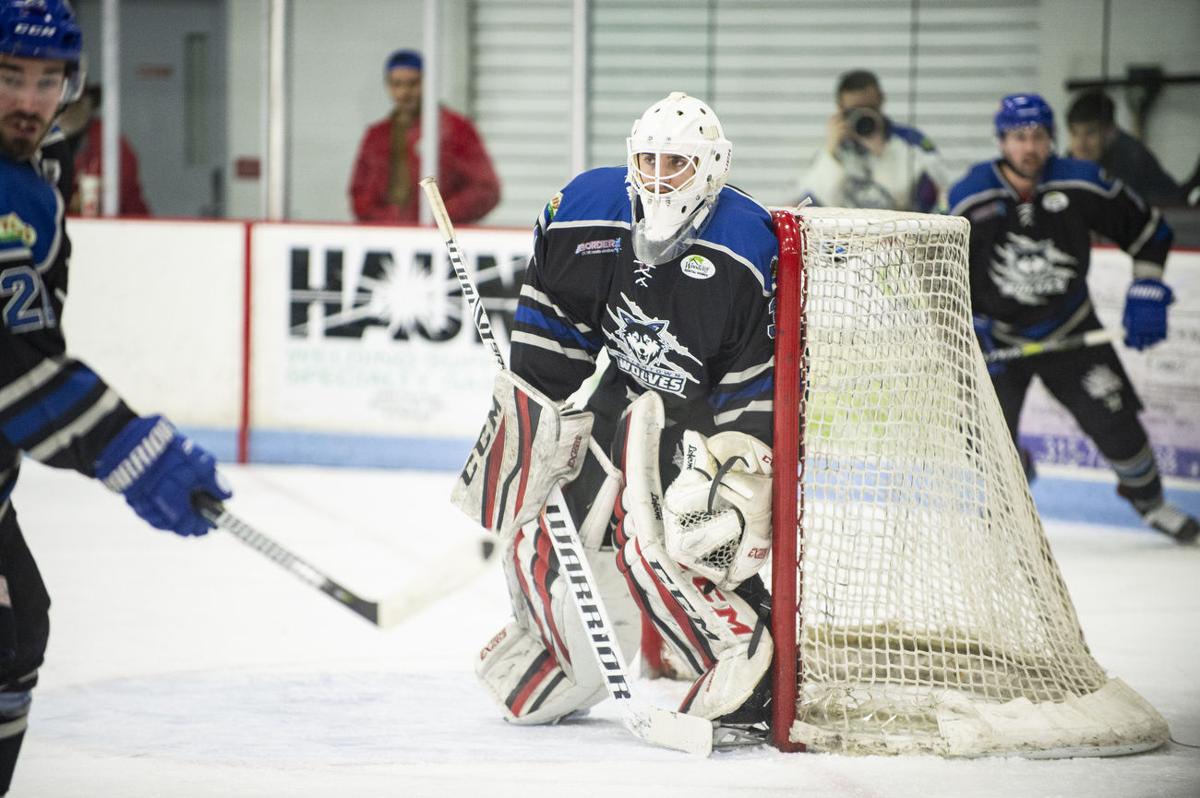 Local pro hockey Watertown Wolves tangle with Rumble Bees in weekend