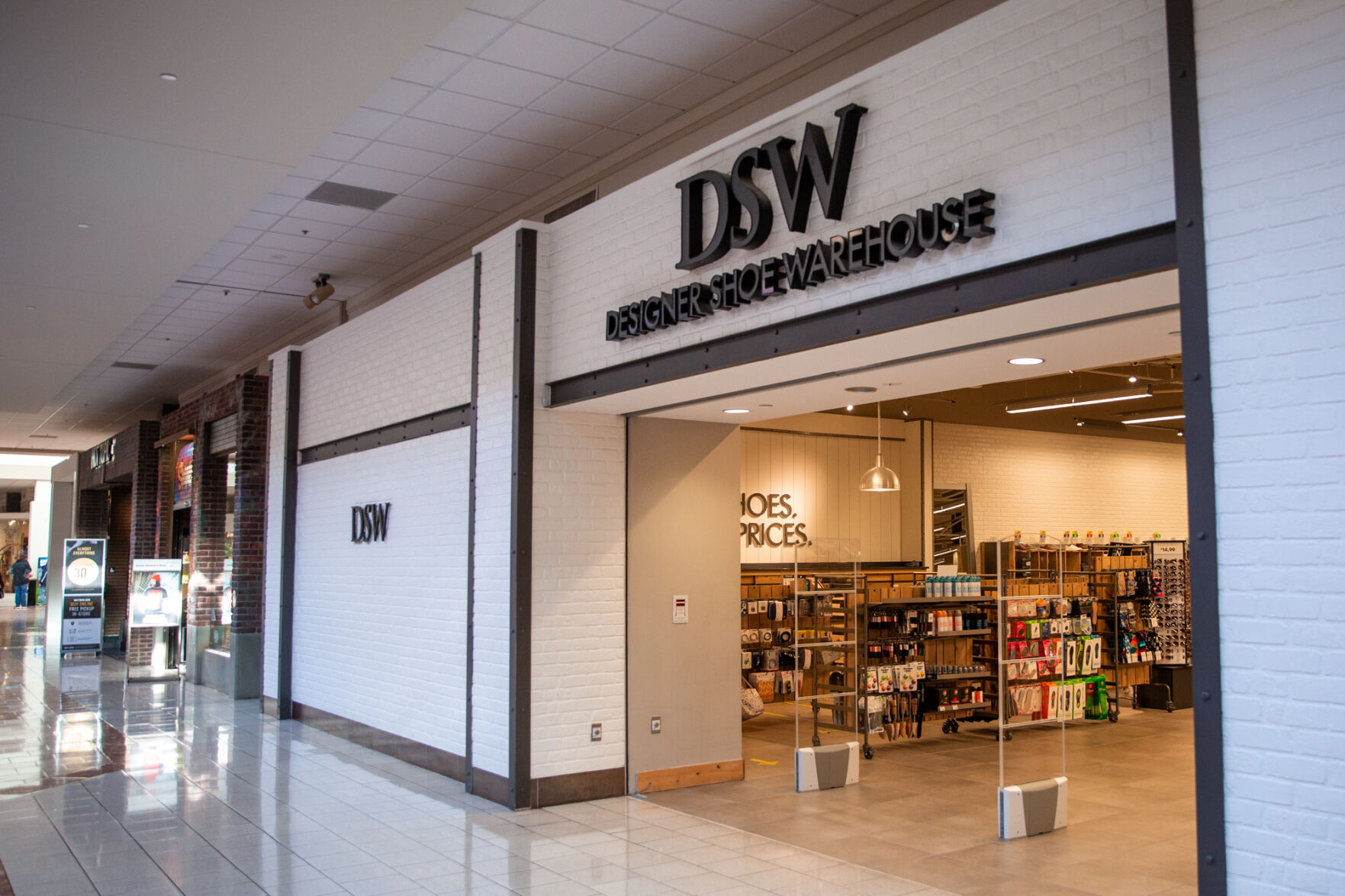 DSW shoe store closing at Watertown 