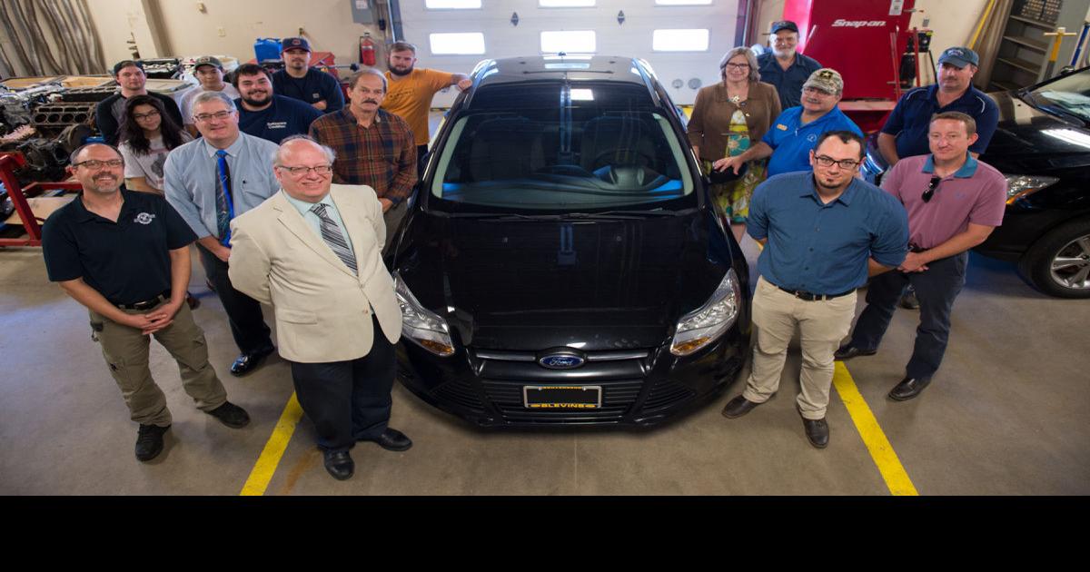 Blevins, Ford donate car to automotive program News