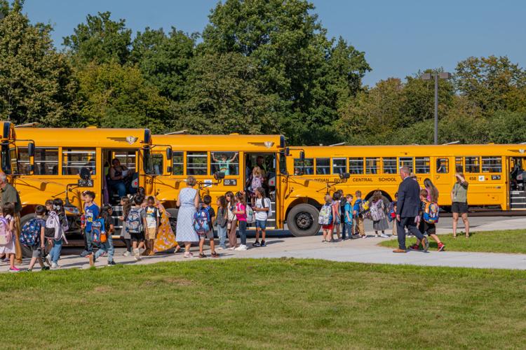 PHOTOS First day of the new school year Kidscontent