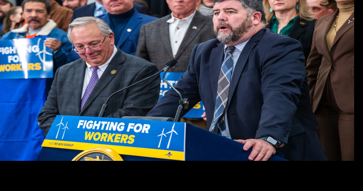 Hochul, unions rally in defense of offshore wind