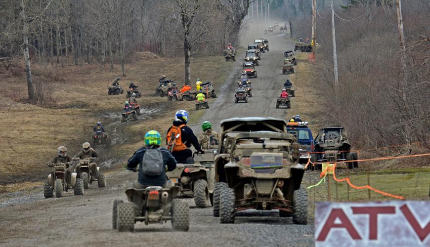 Annual Snirt Run draws record crowd News