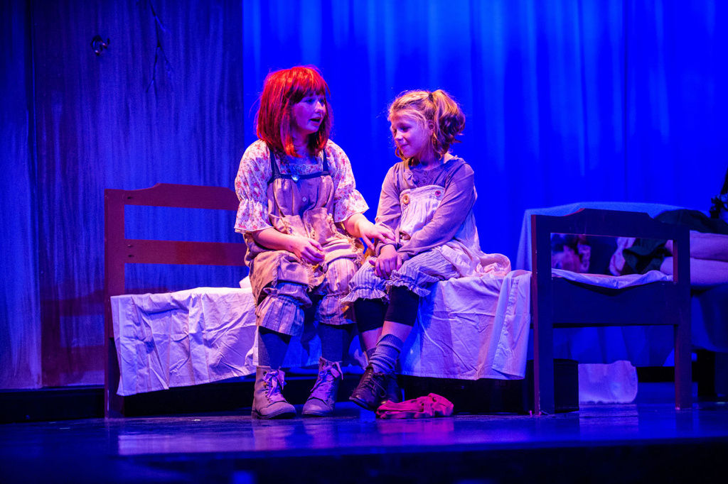 Lyric Theater Sees Hope For Tomorrow In Annie Children Help Bring Musical To Life This Weekend Arts And Life Nny360 Com