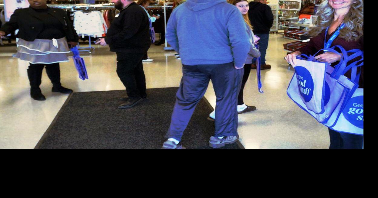 Marshalls officially opens in Malone