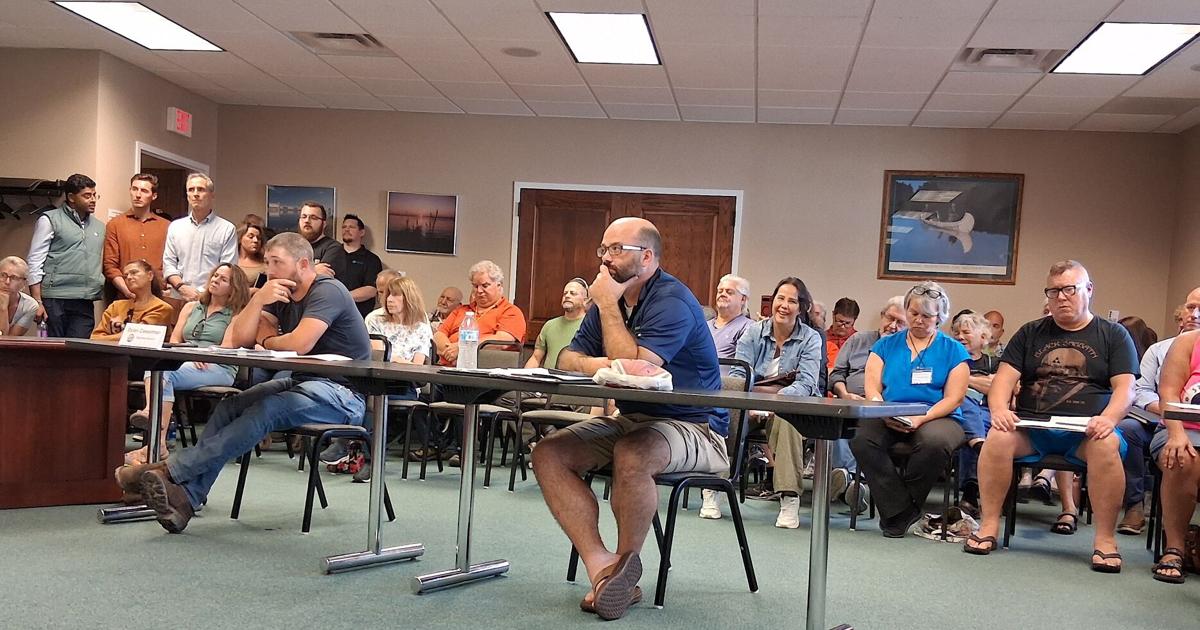 ‘You're going to kill the environment': Opponents of data center speak out at Massena Town Board meeting Aug 21, 2026 Aug 21, 2026 Updated 8 mins ago