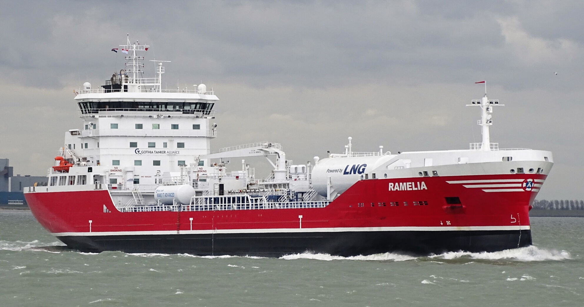 LNG-powered ship sighting on St. Lawrence Seaway signals a small wave of the future - Vimarsana News