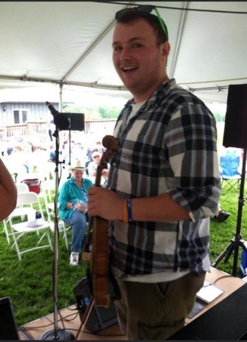 Aaron Rapray to play at Osceola | Arts and Entertainment | nny360.com