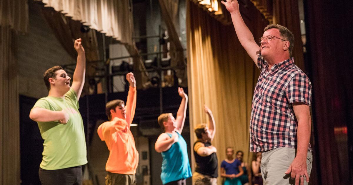 Stage Notes goes to ‘The Prom’ with a legacy in hand | Education ...