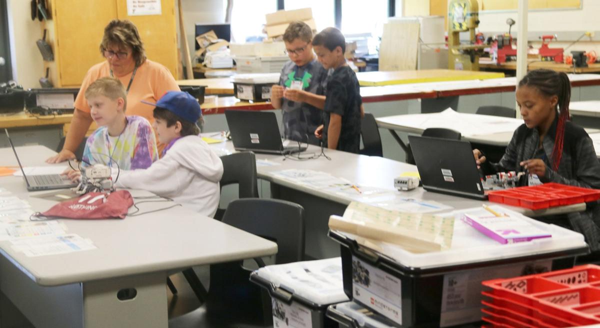 Fulton Students Participate In Summer Steam Camp Education Nny360 Com