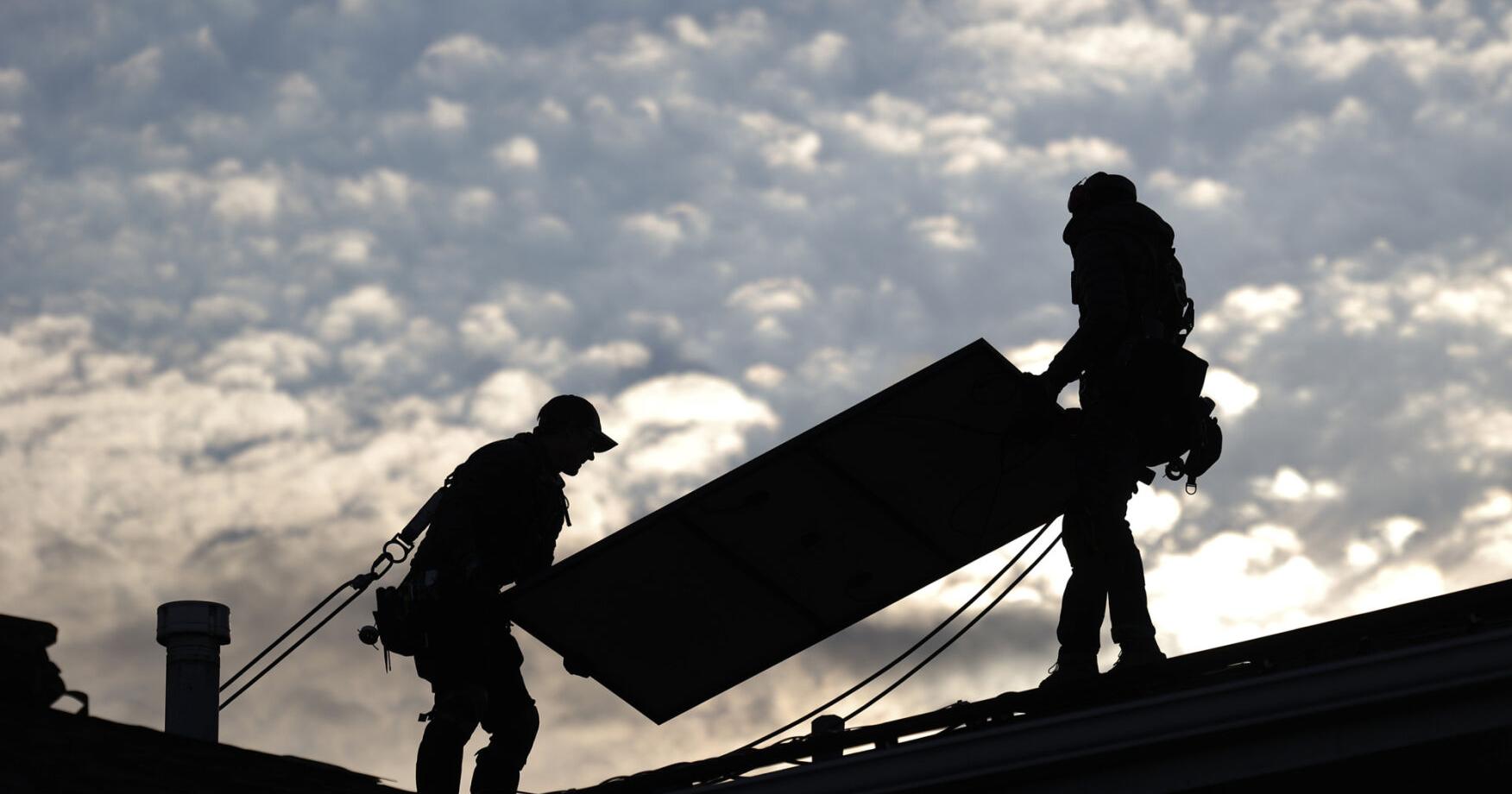 U.S. hits clean energy milestone, with 5 million solar projects installed - Vimarsana News