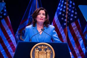 Governor Hochul Backs Federal School Choice Program Amidst Opposition