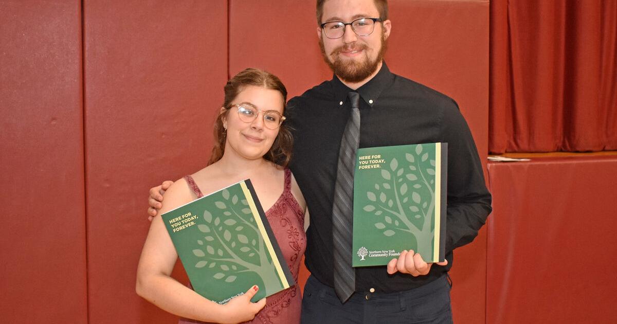 Two Sackets Harbor students receive first Laurie Renzi Gadsden Award - Vimarsana News