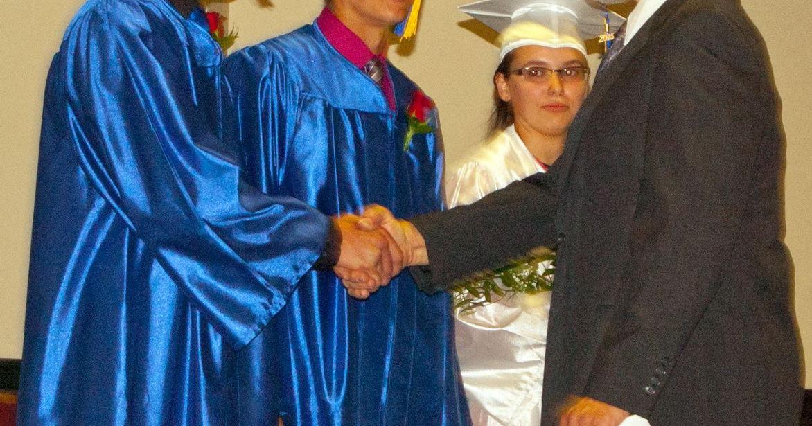 River Valley Mennonite School grads encouraged to be faithful, even