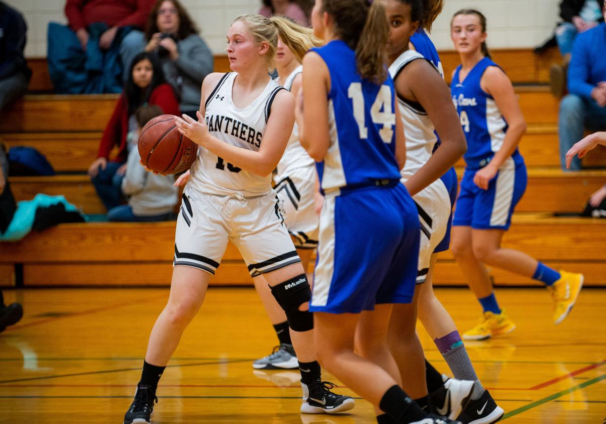 High School Girls Basketball Belleville Henderson Varsity Program