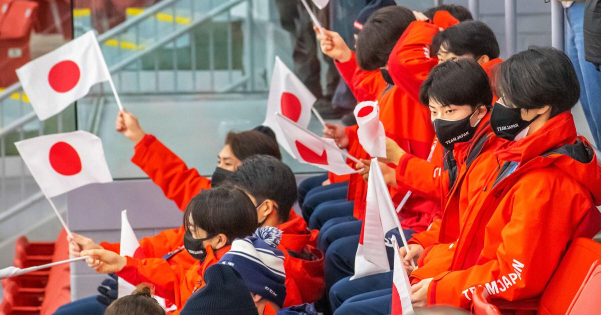 Svetové univerzitné hry: Japonské mužské duo skončilo 1-2 v rýchlokorčuľovaní na 1000 m;  Slovensko vedie americký mužský hokej |  Svetové univerzitné hry FISU