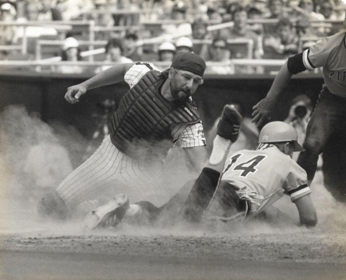 Former Big League Player Wockenfuss Deals With Dementia In