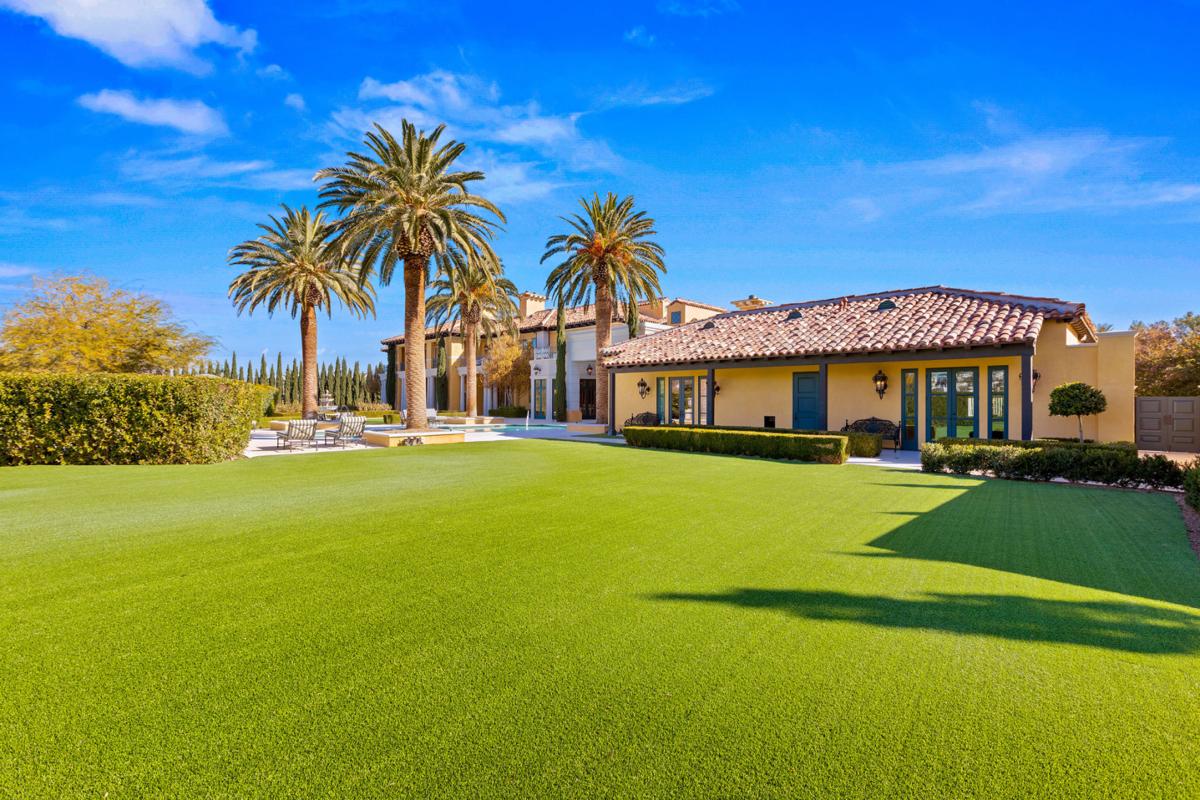 Will lists awardwinning home Home and Garden