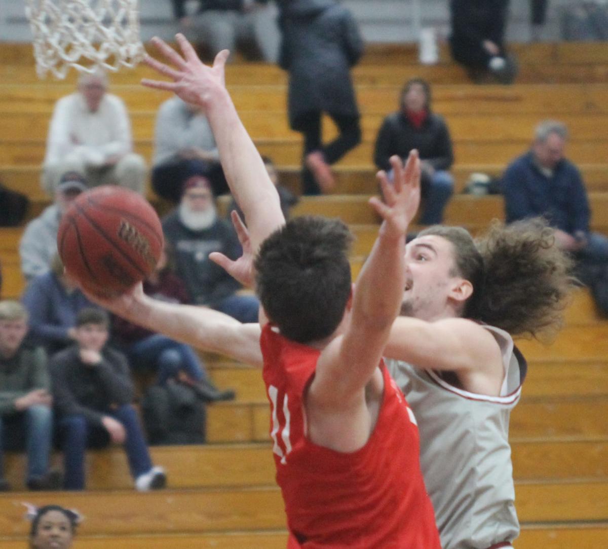 Suny Potsdam Men S Basketball Overcomes Oneonta Clarkson Falls To