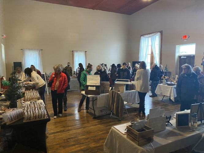 Sackets Harbor getting in the holiday spirit with craft fairs