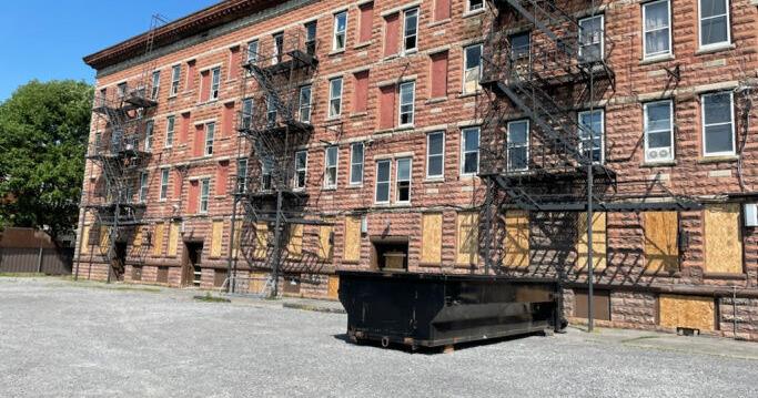 Read More ⇒Condemned West Main Street apartment building heading to public auction