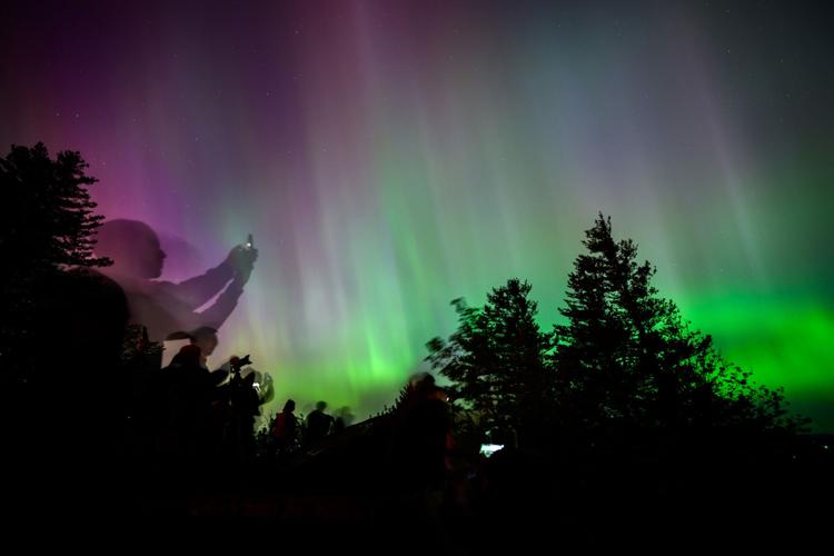 Northern Lights putting on a show in NNY tonight Community Notes