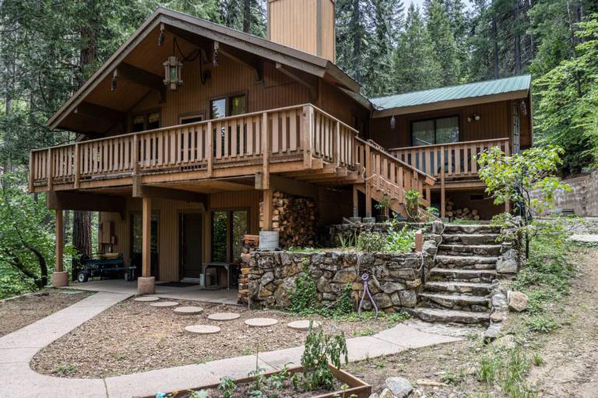 Want To Own 900 Acres And A Home Inside Yosemite Home And Garden Nny360 Com