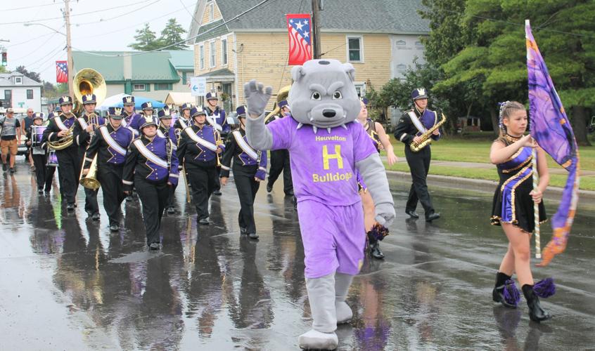 Despite rain, Seaway Festival parade still festive Kidscontent