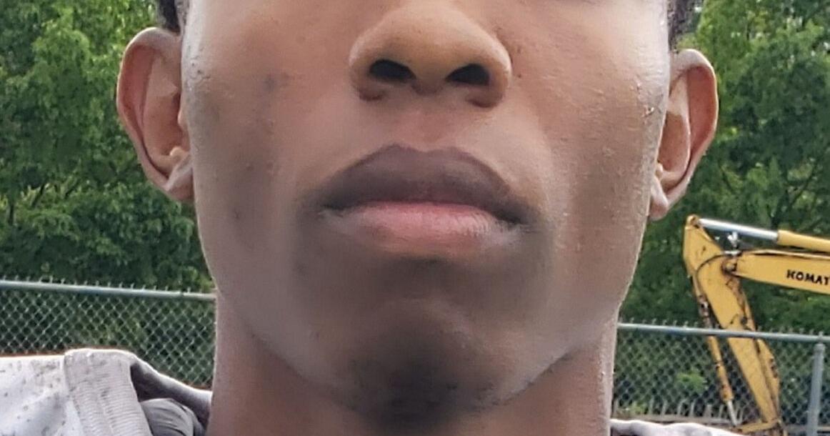 Semipro football: Veteran quarterback Williams grows into role as Red and Black leader