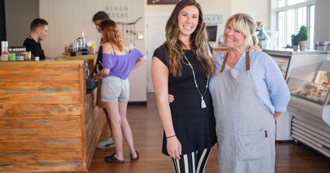 Market and juice bar open in downtown Clayton
