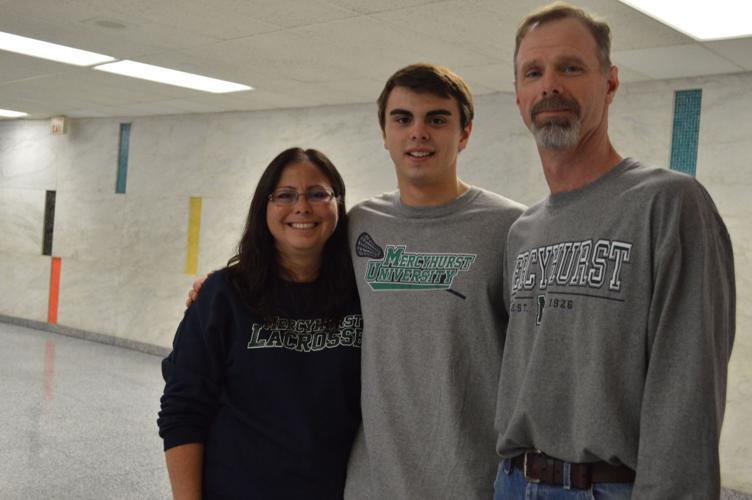 DeRonda, Raap sign with Division II schools Sports