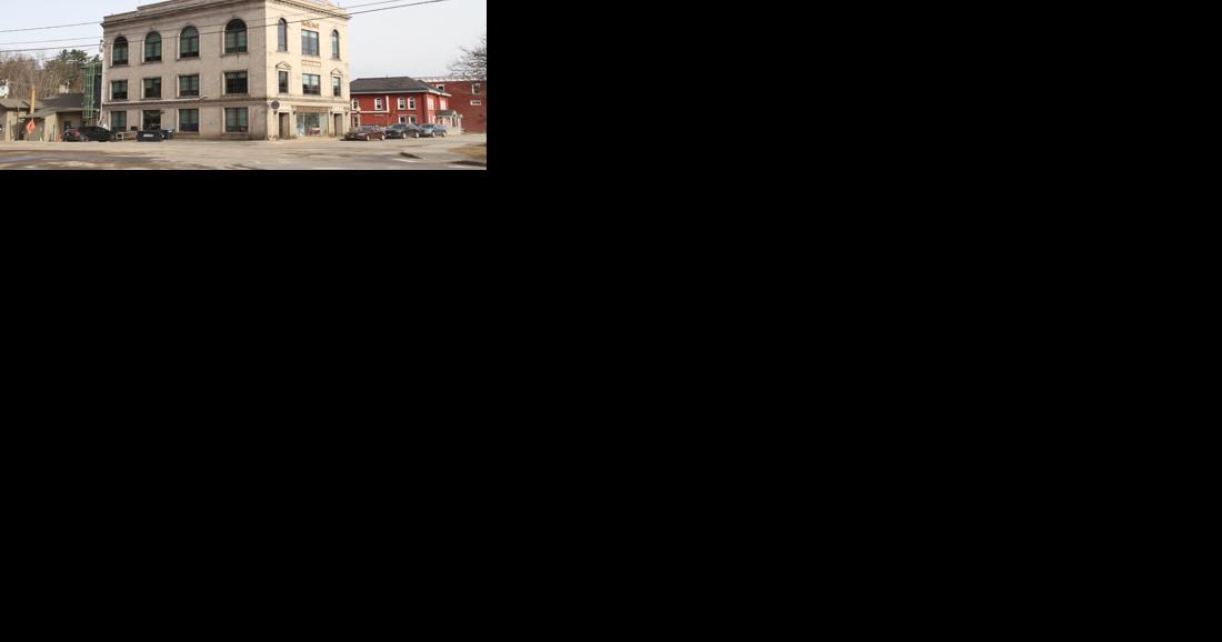 Community split on potential Adirondack Park Agency move to Saranac Lake - Vimarsana News