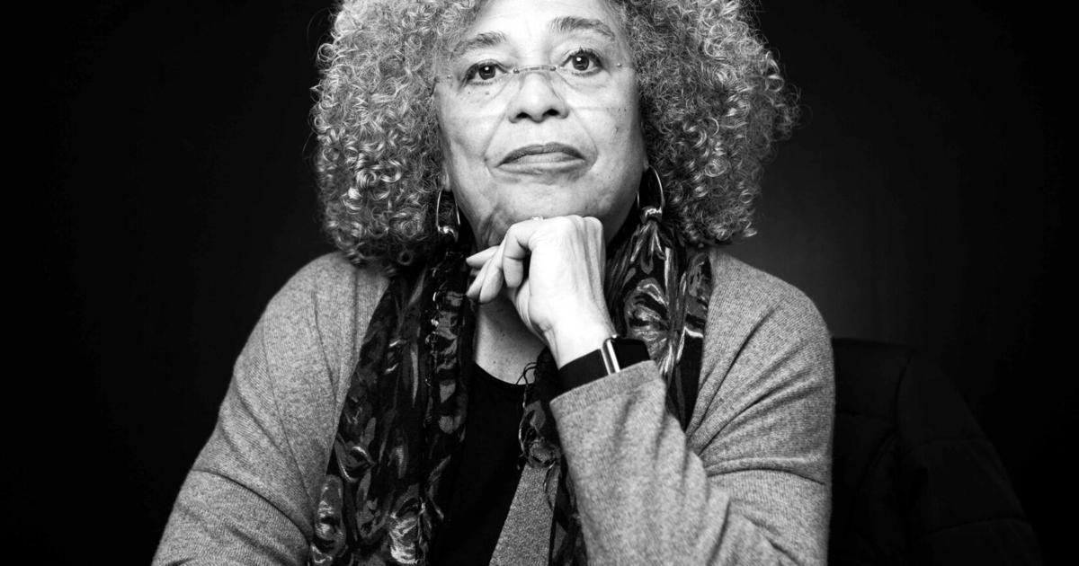 Educator, author and activist Angela Davis to speak at Oswego on Feb. 9 | Education Educator, author and activist Angela Davis to speak at Oswego on Feb. 9 | Education