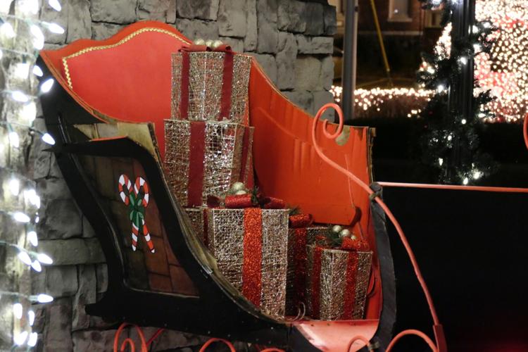 PHOTO Christmas lights outside Oswego’s City Hall Oswego County