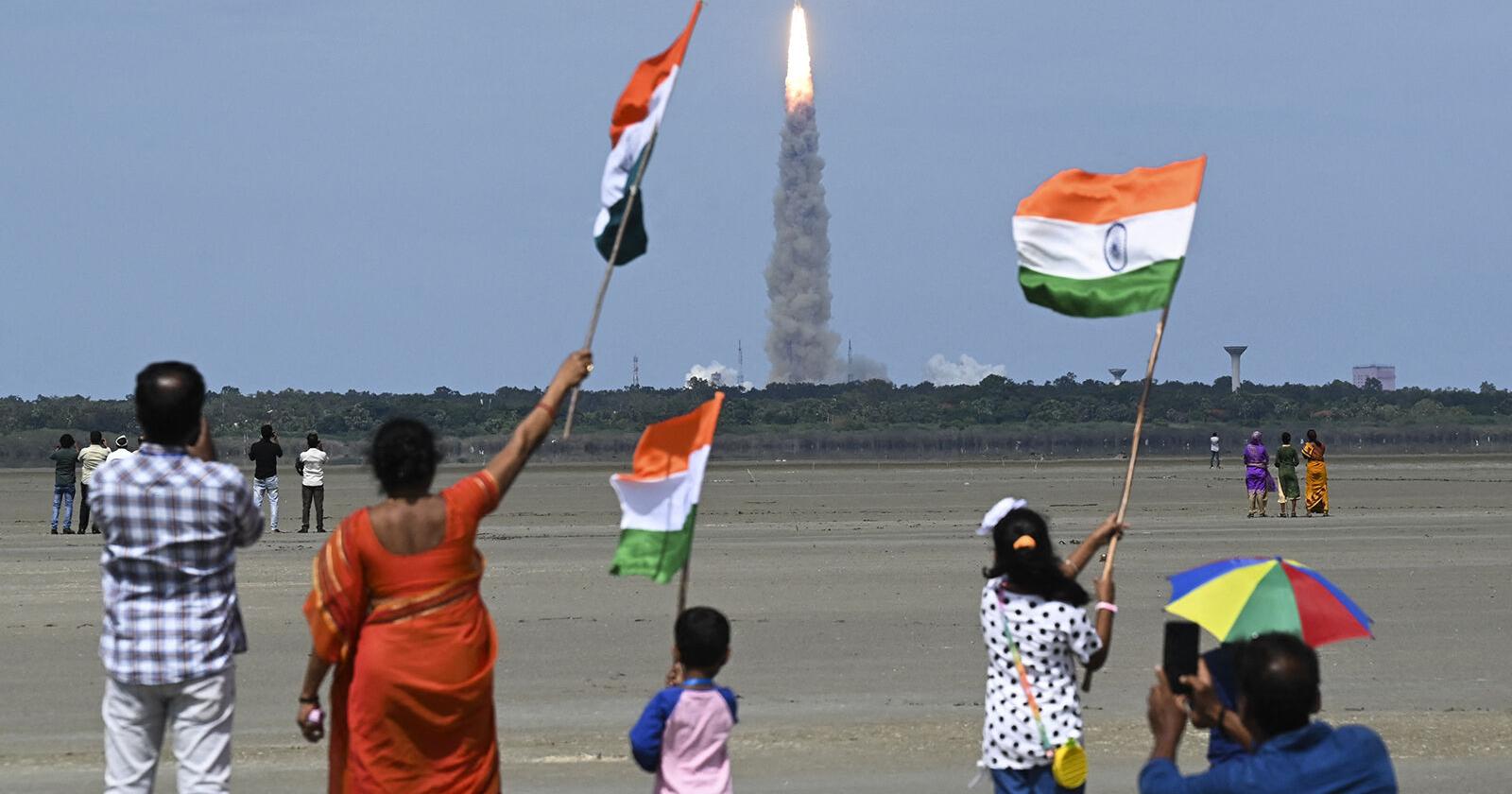 India's third moon mission lifts off as space race intensifies | Top Stories - Vimarsana News