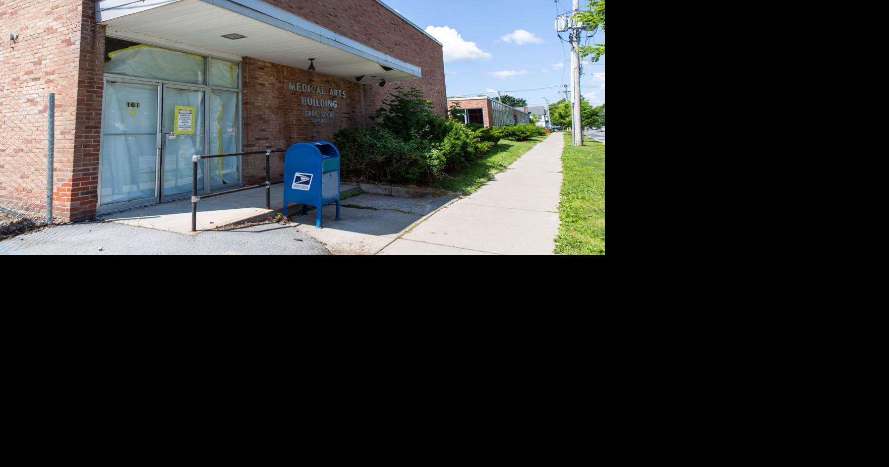 Lundy will move ahead with Clinton Street project Business