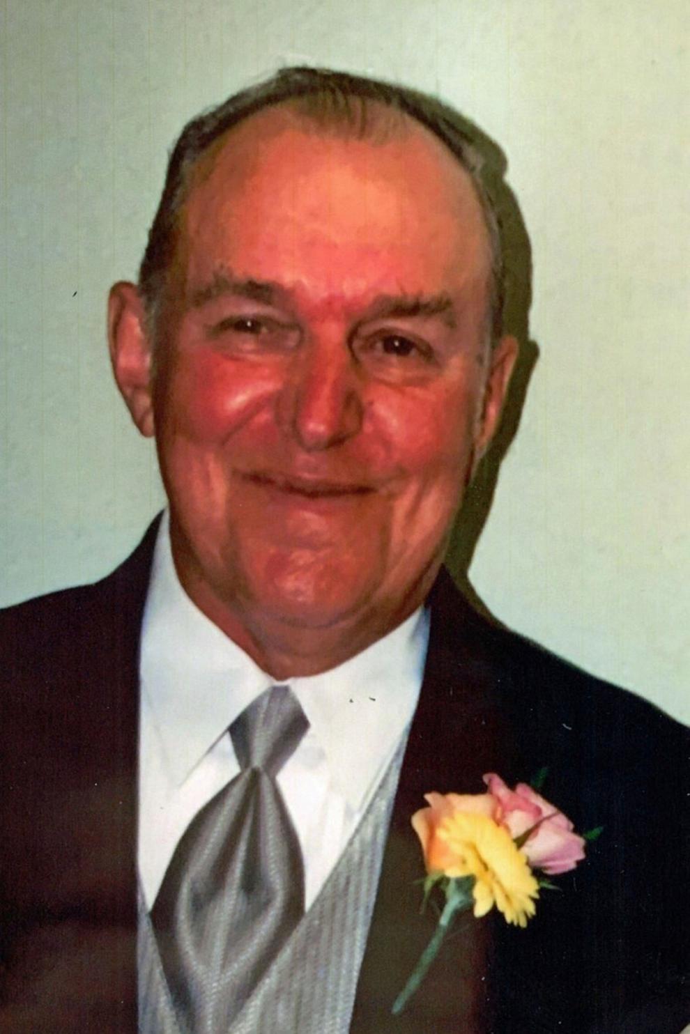 Carl W. Girard Obituaries